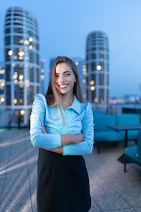 Katarína Májovská - Finančný maklér place picture